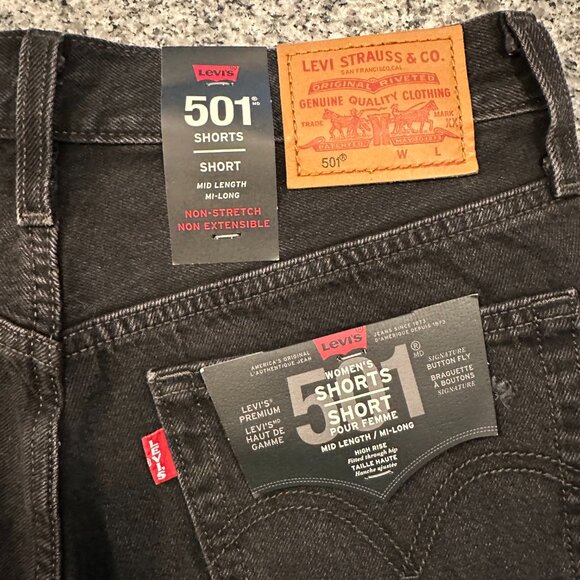 Levi's Mid Length Black Jean Shorts Womens Size 27 Denim Cut Offs Distressed - Picture 3 of 6